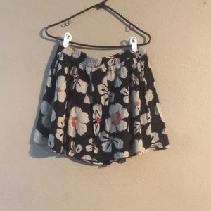 Black Grey Red Gap Size S Mini Skirt